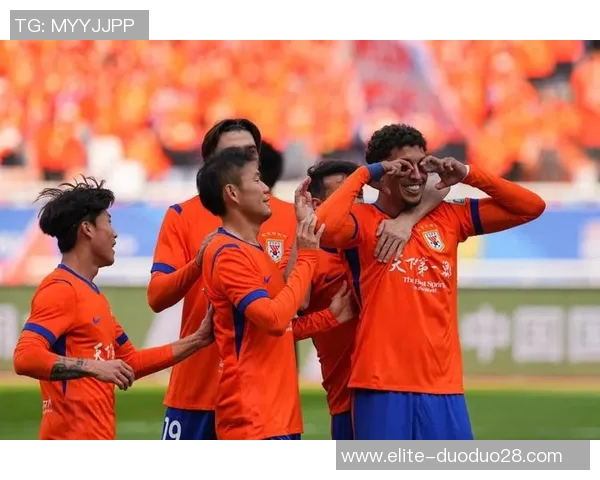 鲁能迎战华夏中超焦点之战球迷期待精彩对决与激情时刻